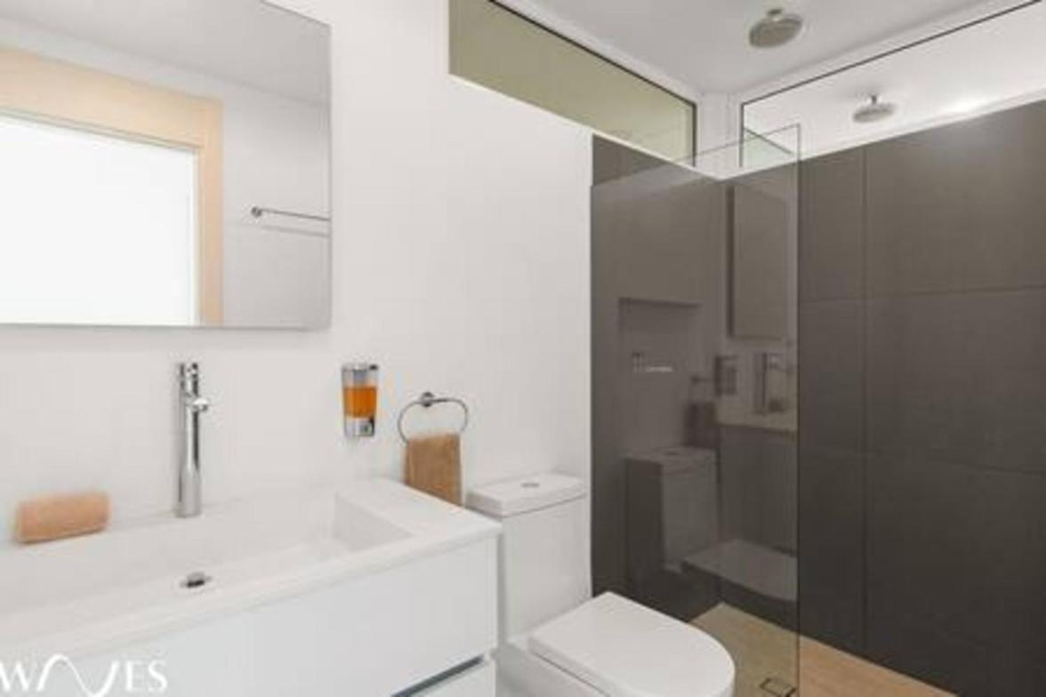 1 Br. W5th Avenue View Steps From The * Playa del Carmen