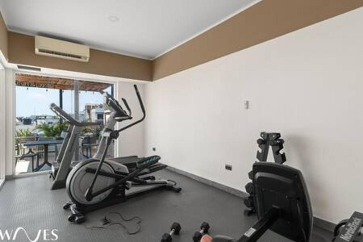 1 Br. W5th Avenue View Steps From The * Playa del Carmen