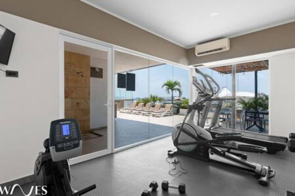 1 Br. W5th Avenue View Steps From The Apartamento Playa del Carmen