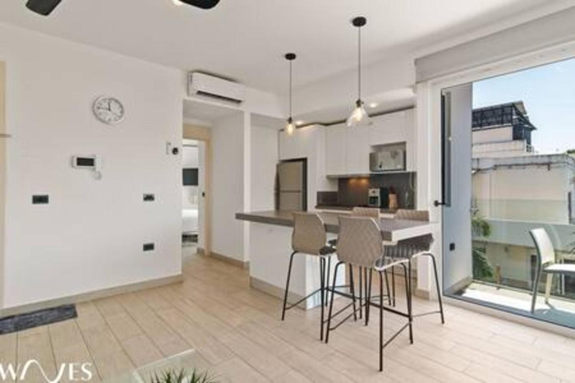 Apartamento 1 Br. W5th Avenue View Steps From The Playa del Carmen
