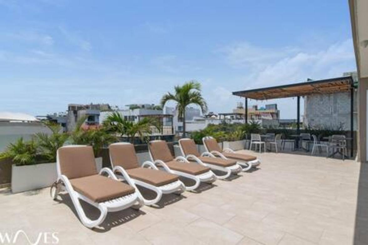 1 Br. W5th Avenue View Steps From The